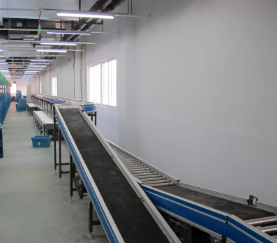 Inclined Belt Conveyor Convoyeur à bande incliné